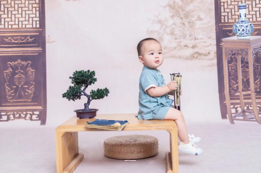 代怀选性别包生男孩怀孕初期肚子胀胀的